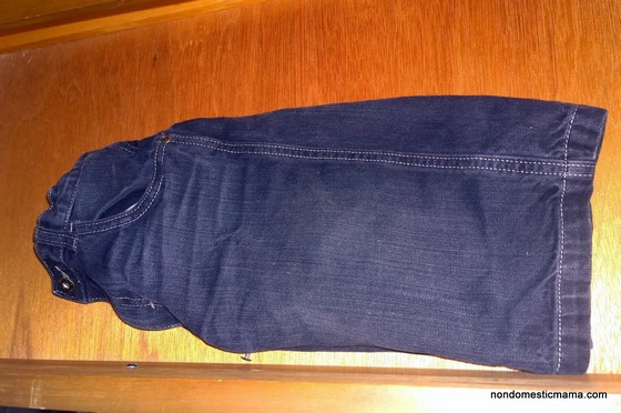 Non-Domestic Mama: {Day 21} Peanut Clothes - 31 Days of De-Hoarding