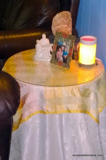 {Day 9} Living Room - 31 Days of De-Hoarding #write31days #dehoarding